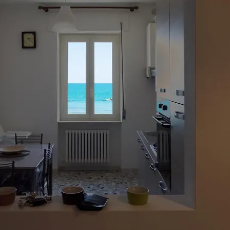公寓 Sul Mare 滨海弗兰卡维拉